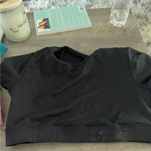 NVGTN Short Sleeve Crop Top